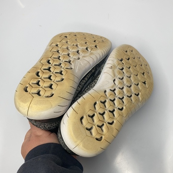 Nike Free Run sneakers black gray white size 8.5 - Picture 10 of 10